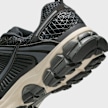 Nike Vomero 5 EE (GS) czarny 48459 8