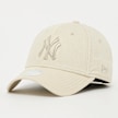 New Era FEMALE 9FORTY Metallic Logo New York Yankees light cream beige 49320 1