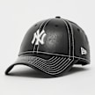 New Era FEMALE 9FORTY Topstitch PU New York Yankees crna 49326 1