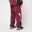 New Balance In Game Woven Trackpant rood 49869 2