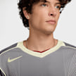 Nike   Total 90 Dri-FIT Short-Sleeve Soccer Jersey szary 92130 3