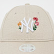 New Era Female 9Forty Floral Icon MLB New York Yankees beż 95469 4