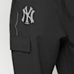 New Era MLB Utility Cargo Pants New York Yankees zwart 95578 3