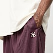 Karl Kani Insignia Shadow Pinstripe Soccer Shorts vermelho 96114 3