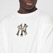New Era New York Yankees MLB Infill Oversized T-Shirt branco 99347 4