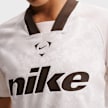 Nike   Sportswear Trend Football Crop Top bege 100165 3