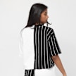 Karl Kani Signature Splid Crop Pinstripe Tee schwarz 8036 2