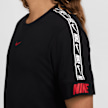Nike   Sportswear Repeat Tee negro 29597 4