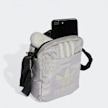 adidas Originals Kleine Schultertasche Grau 45997 4