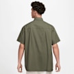 Nike   Club Shortsleeve Button Oversize Shirt verde 46692 2