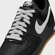Nike Air Force 1 '07 LV8 crna 46812 7