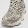 New Balance 9060 brązowy 47611 6