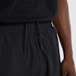 New Balance In Game Woven Track Pants schwarz 47803 4