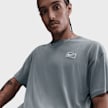 Nike Sportswear Graphics T-Shirt grau 93992 5