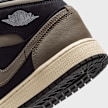 Jordan Air Jordan 1 Mid SE (GS) negro 94170 8