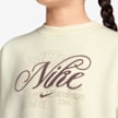 Nike   Sportswear Club Fleece Boxy Graphic Crew beige 94562 3