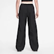 Nike   Sportswear Parachute High Rise Pant noir 94576 2