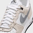 Nike   Air Force 1 '07 LV8 wit 97833 7