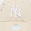New Era FEMALE 9FORTY Floral Icon MLB New York Yankees bege 99099 5