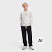 New Balance Athletics Premium Chest Logo FT Crew grijs 100232 4