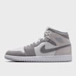 Jordan Air Jordan 1 Mid SE gris 101006 1
