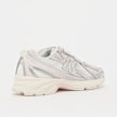 New Balance 740 beige 104391 3