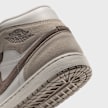 Jordan Jordan 1 MID SE bege 105264 8