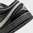 Jordan Air Jordan 1 Low SE black/newsprint/spruce fog zwart 105313 8