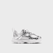 Nike V5 RNR Shine Małe Dzieci off white/metallic silver/vast grey srebrny 105444 2