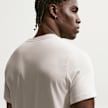 Nike   Sportswear Club Tee beż 107941 4