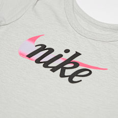 Nike 02060569 Undefinierte Farbe