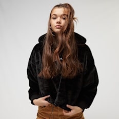 Karl Kani Metal Signature Fake Fur OS Crop Hoodie noir