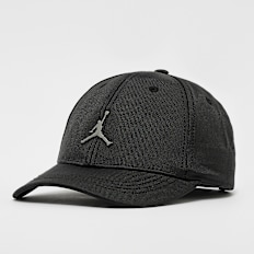 Jordan Metal Jumpman Curve Brim schwarz