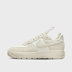 Nike WMNS Air Force 1 Wild crna