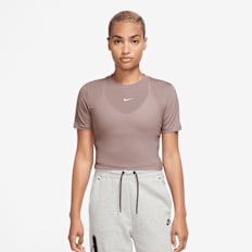 Nike Sportswear Essentials Slim Crop Top bruin
