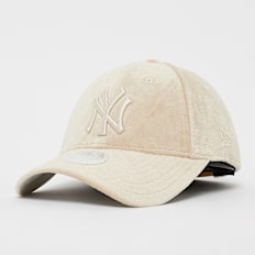 New Era 9Forty Female Velour in MLB New York Yankees beige