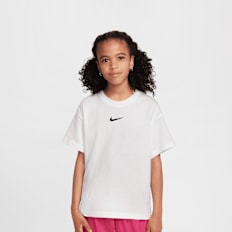 Nike Sportswear T-Shirt Essential weiß