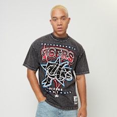 Mitchell & Ness NBA Oversized Graphic Tee Philadelphia 76ers gris