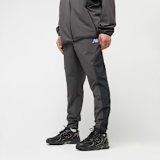 New Balance Woven Tapered Track Pant gris