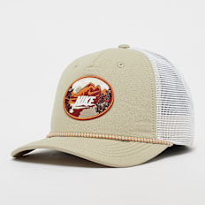 Nike Rise Structured Outdoor Trucker Cap beige