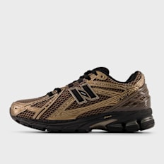 New Balance 1906 black bruin