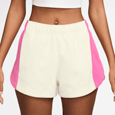 Nike Sportswear Windrunner Play Knit 2" Short beige