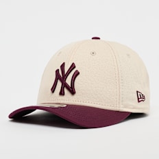 New Era 9FORTY MCROWN New York Yankees light cream/burgundy beige