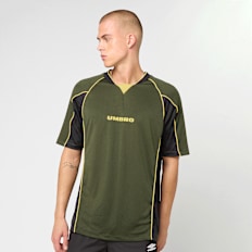 Umbro Panelled Raglan Shirt grün