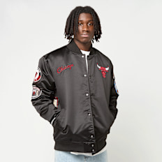 Mitchell & Ness BLACK OUT HW SATIN JACKET CHICAGO BULLS black negro