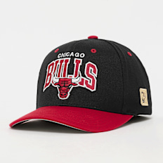 Mitchell & Ness Snapback Team Arch Classic Red NBA Chicago Bulls noir