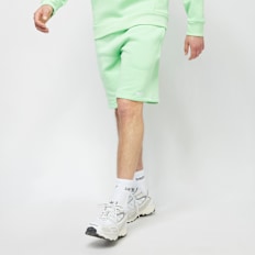 SNIPES Small Logo Essential Sweat Shorts light green Grün