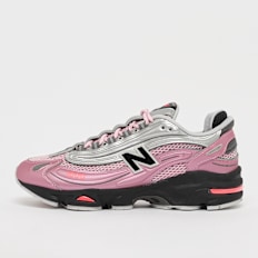 New Balance 1000 rose