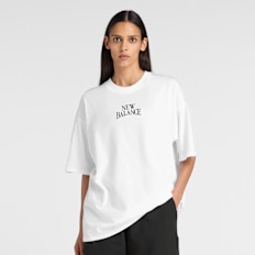 New Balance Linear Heritage Oversized T-Shirt blanco
