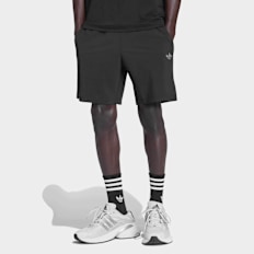 adidas Originals Tech Trefoil Essentials Polyester Shorts schwarz